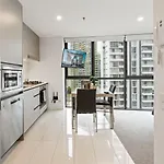 The Coastline - Beachfront Ocean Skyline View Studio With Pool And Parkng