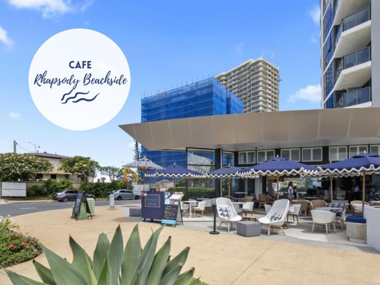 Apartment The Coastline - Beachfront Ocean Skyline View With Pool And Parkng Gold Coast